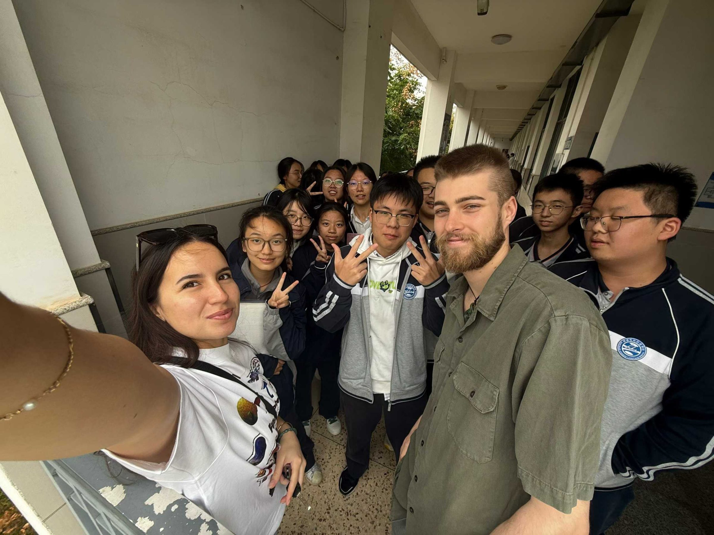 Two New Zealand volunteer teachers at Nanchang Foreign Language School